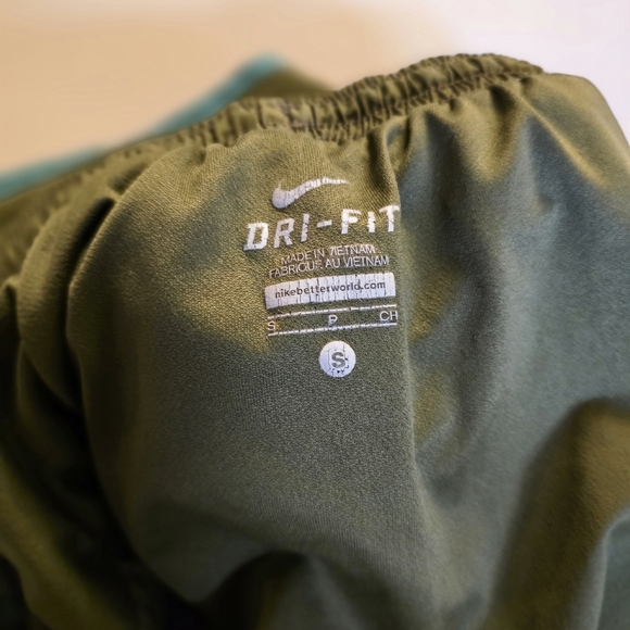 Nike Olive Green Athletic Shorts - Picture 3 of 3